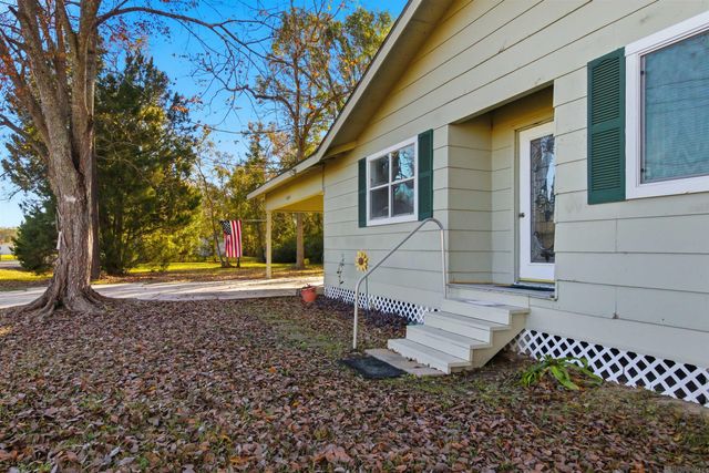 11425 Tannis Rd, St Amant, LA 70774