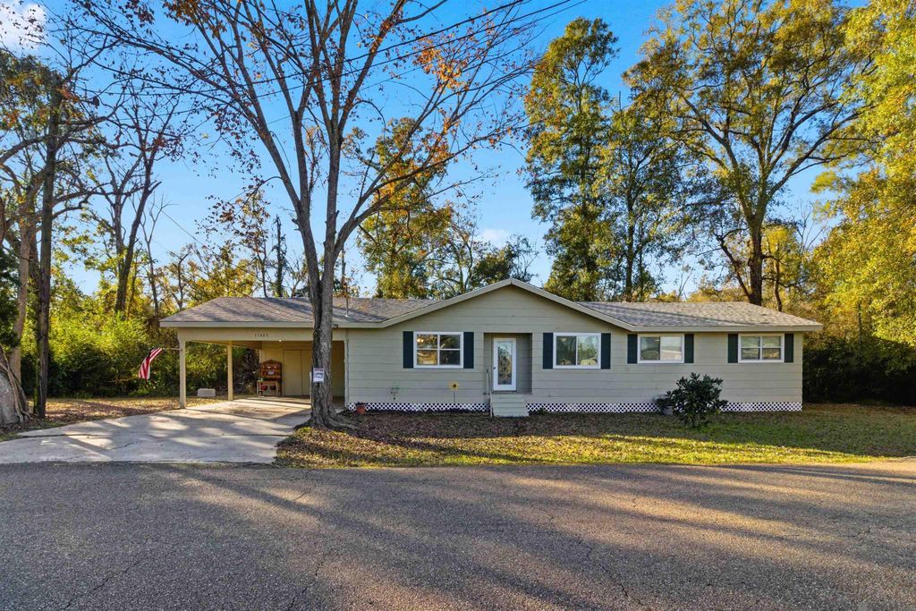 11425 Tannis Rd, St Amant, LA 70774