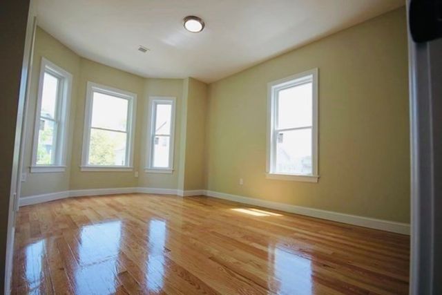 85 Millet St 85, Boston, MA 02124