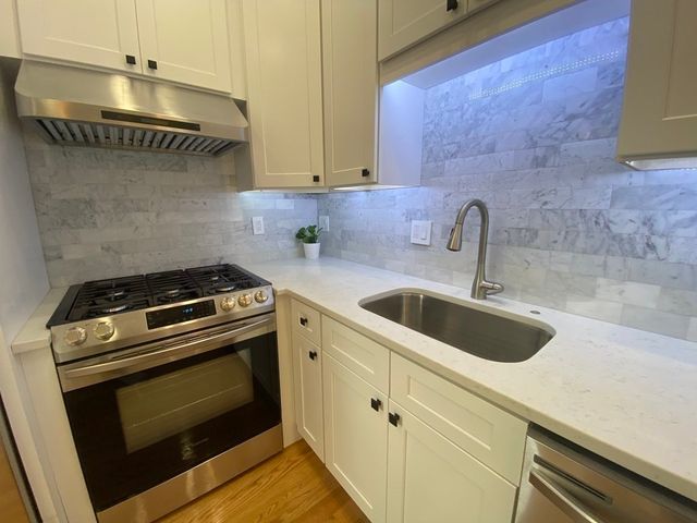 85 Millet St 85, Boston, MA 02124