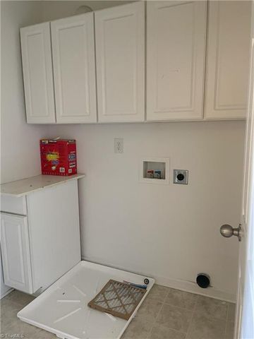 107 Autumn Frost Avenue, Statesville, NC 28677