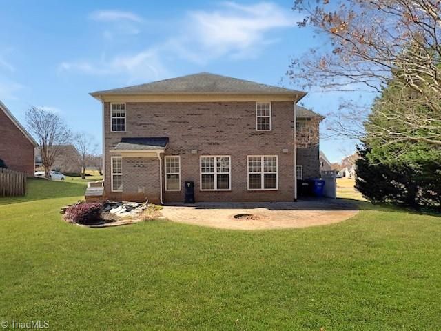 107 Autumn Frost Avenue, Statesville, NC 28677