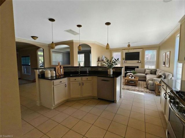 107 Autumn Frost Avenue, Statesville, NC 28677