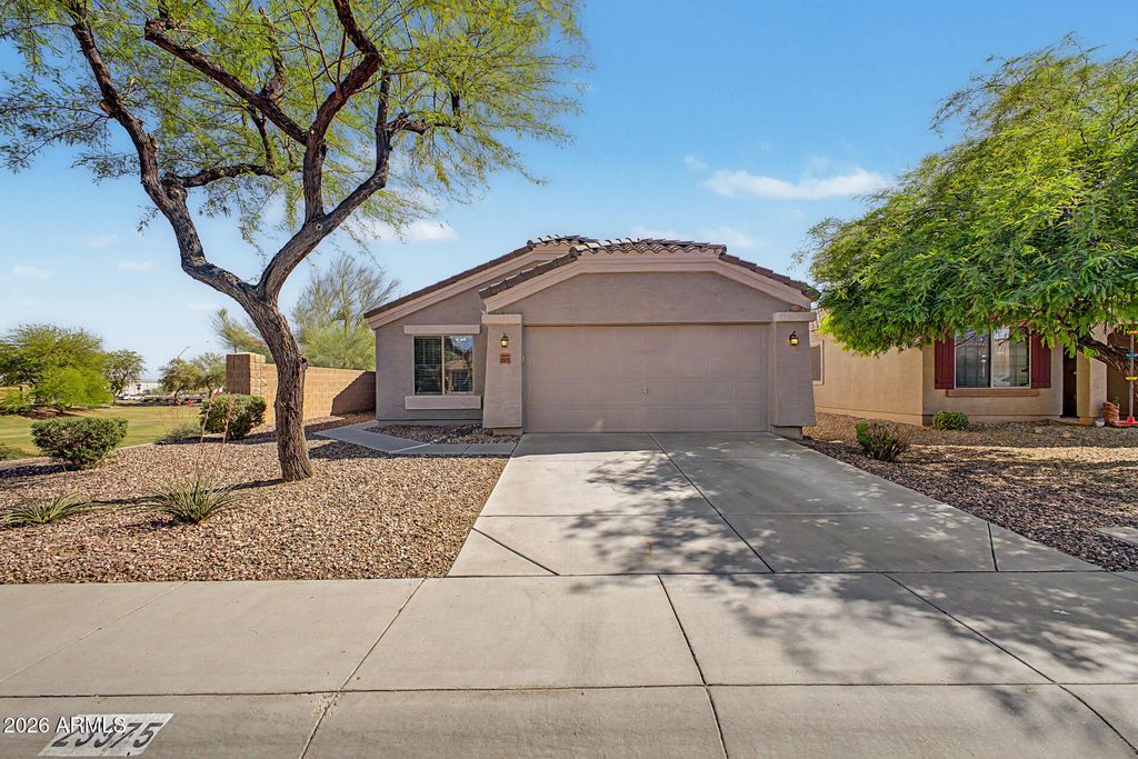 23975 W HUNTINGTON Drive, Buckeye, AZ 85326