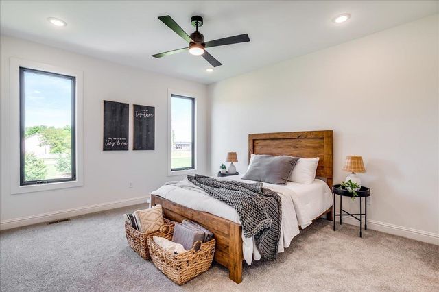 9646 W Cedar Lane, Maize, KS 67101