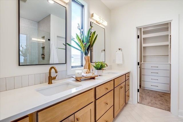 9646 W Cedar Lane, Maize, KS 67101