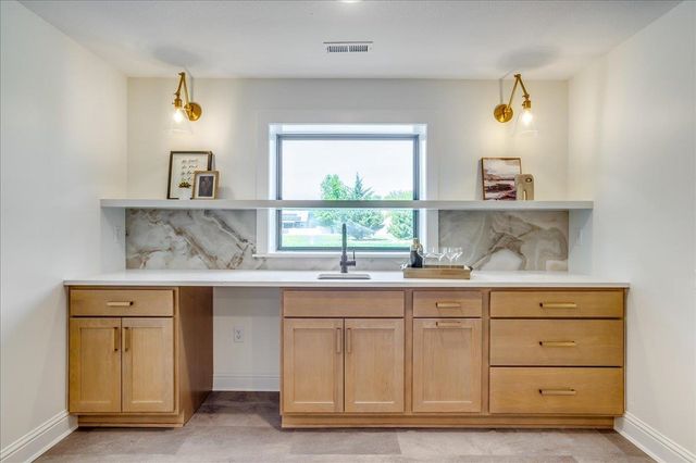 9646 W Cedar Lane, Maize, KS 67101