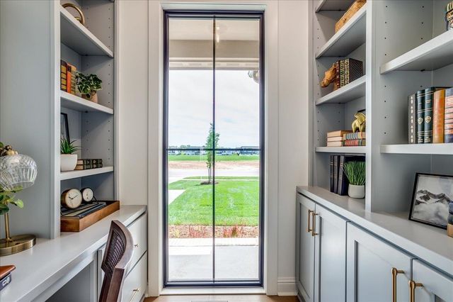 9646 W Cedar Lane, Maize, KS 67101