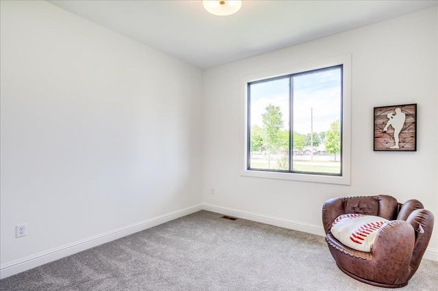 9646 W Cedar Lane, Maize, KS 67101