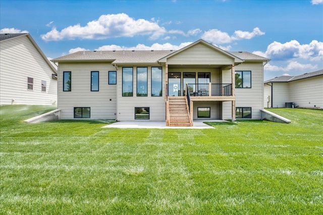 9646 W Cedar Lane, Maize, KS 67101