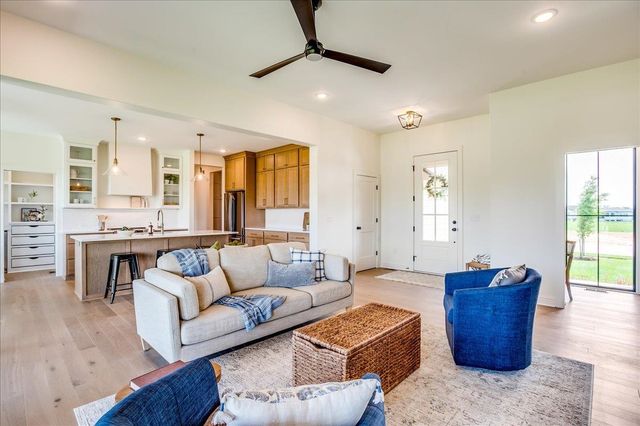 9646 W Cedar Lane, Maize, KS 67101