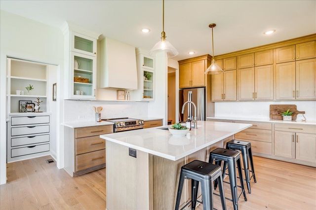 9646 W Cedar Lane, Maize, KS 67101