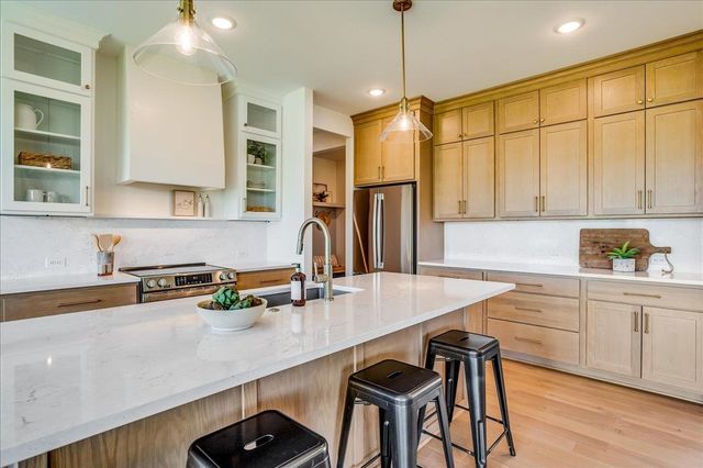 9646 W Cedar Lane, Maize, KS 67101