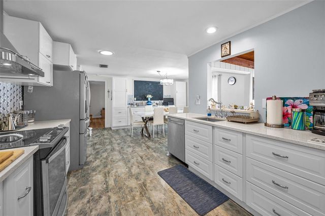 1176 MINEOLA CIRCLE, Palm Harbor, FL 34683