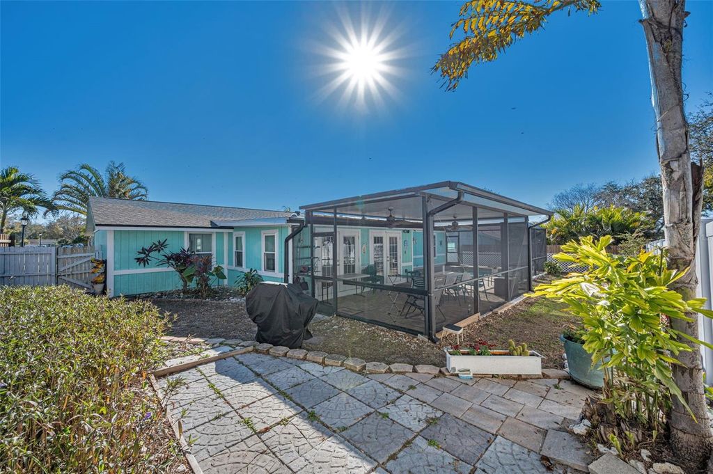 Image 53 of property listing at 1176 MINEOLA CIRCLE, Palm Harbor, FL 34683