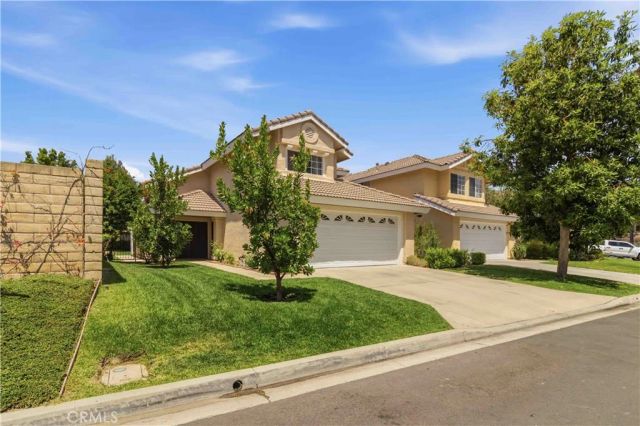 592 Fairfield, Simi Valley, CA 93065