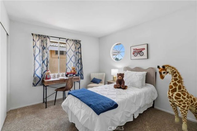 592 Fairfield, Simi Valley, CA 93065