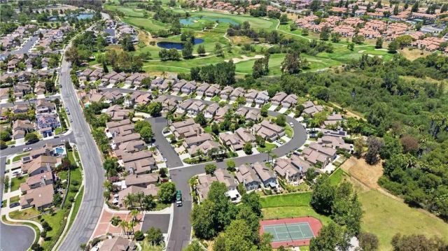 592 Fairfield, Simi Valley, CA 93065