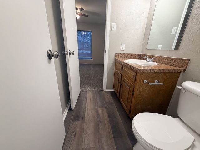 510 W Marvin Avenue 207, Waxahachie, TX 75165