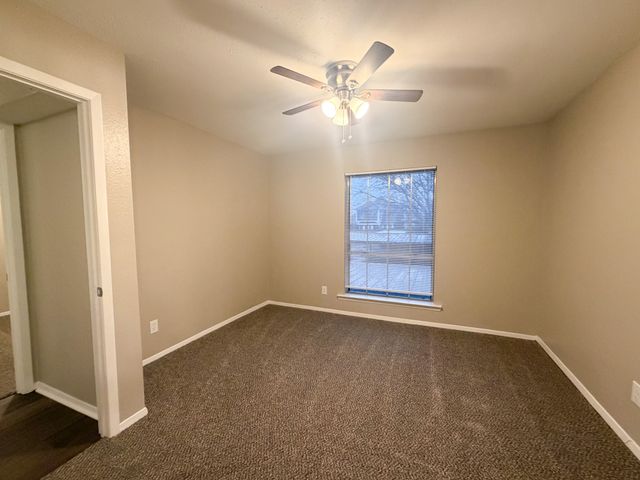 510 W Marvin Avenue 207, Waxahachie, TX 75165