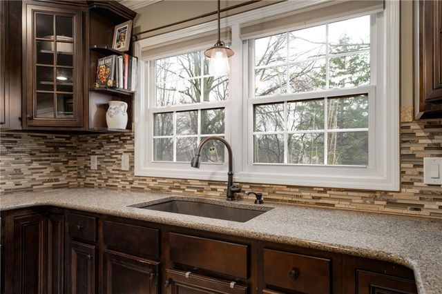 9501 Riggs Street, Overland Park, KS 66212