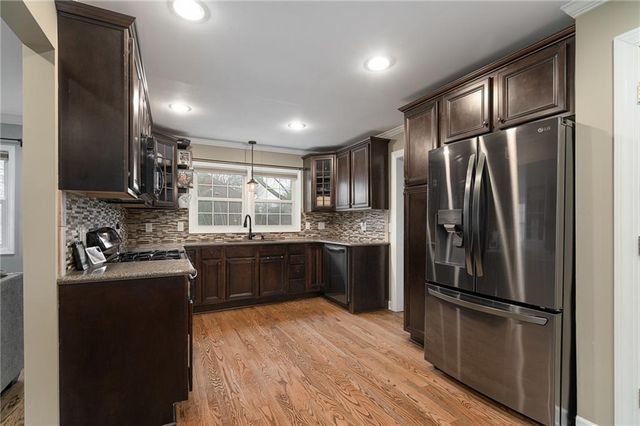 9501 Riggs Street, Overland Park, KS 66212