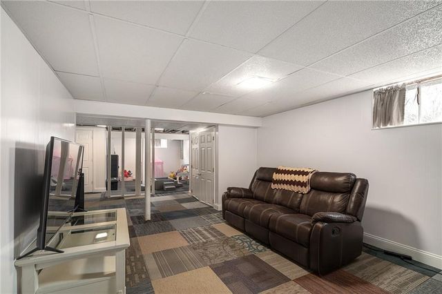 9501 Riggs Street, Overland Park, KS 66212