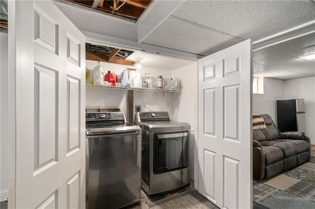 9501 Riggs Street, Overland Park, KS 66212