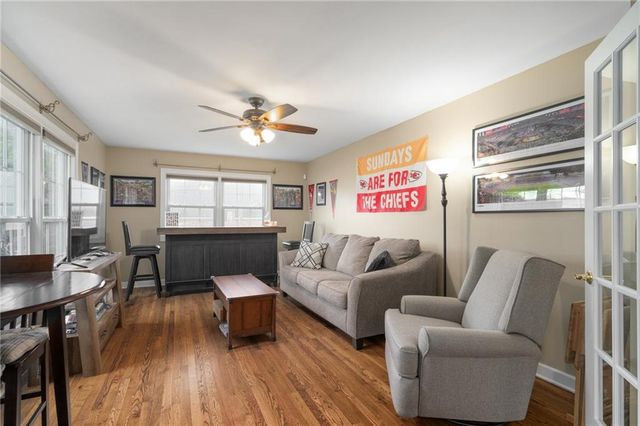 9501 Riggs Street, Overland Park, KS 66212