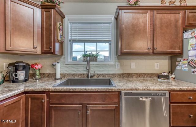 14 Kenzee Place, Limestone, TN 37681