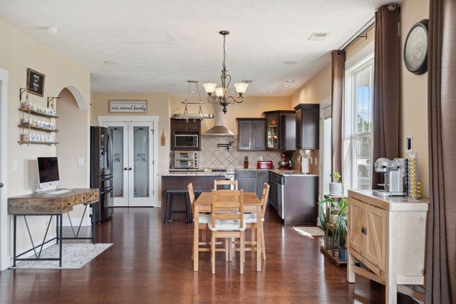 713 Elm St, Clarksville, TN 37040