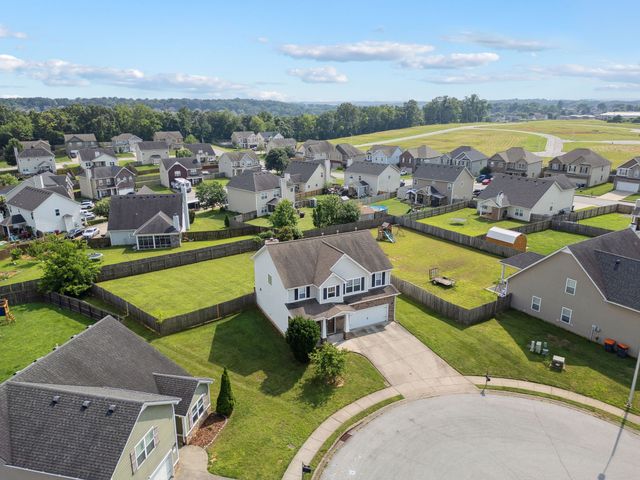 713 Elm St, Clarksville, TN 37040