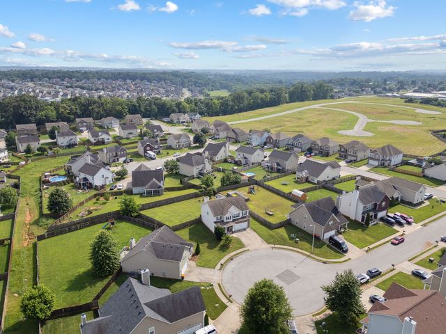 713 Elm St, Clarksville, TN 37040