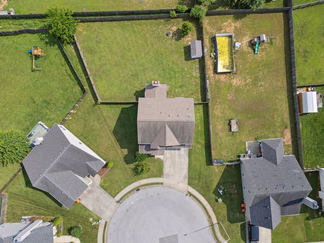 713 Elm St, Clarksville, TN 37040