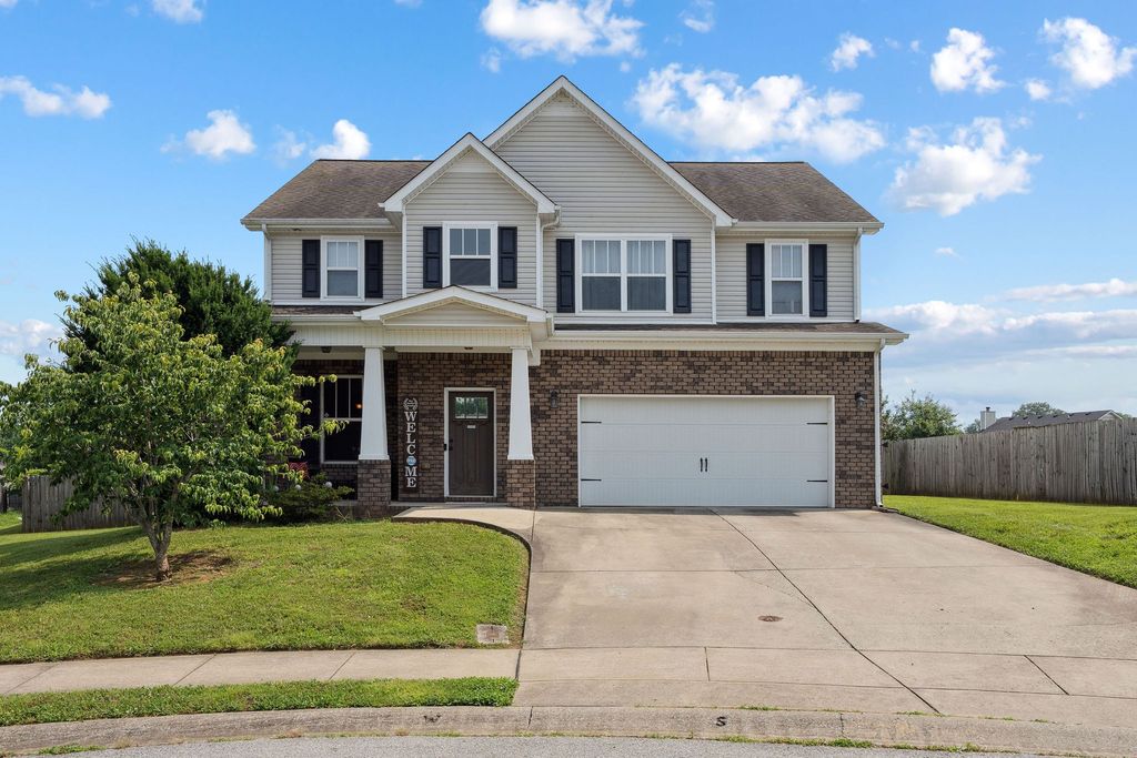 713 Elm St, Clarksville, TN 37040