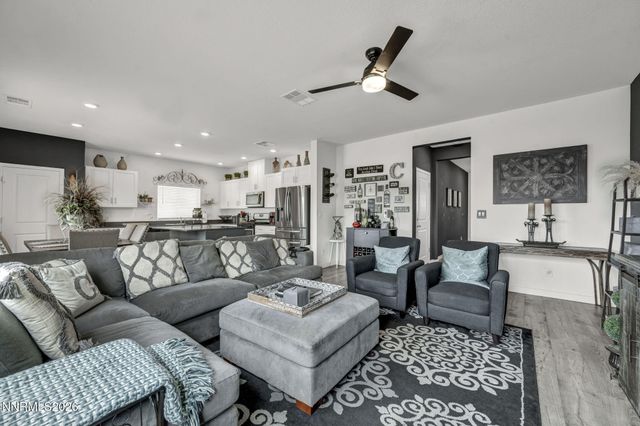 2025 Painted Sky Way, Sun Valley, NV 89433