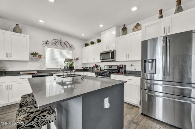 2025 Painted Sky Way, Sun Valley, NV 89433