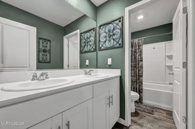 2025 Painted Sky Way, Sun Valley, NV 89433