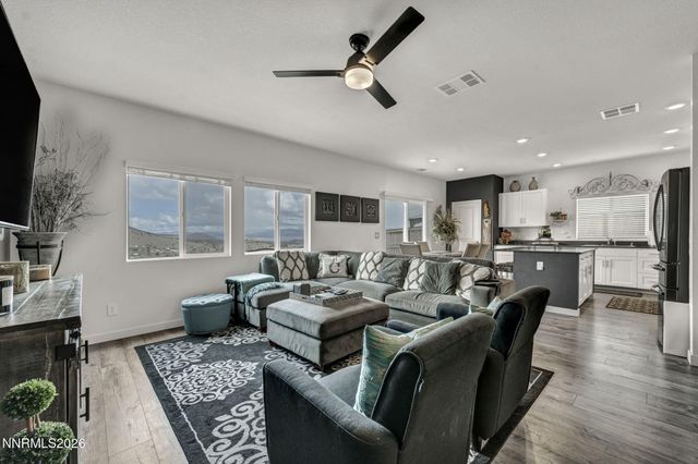 2025 Painted Sky Way, Sun Valley, NV 89433