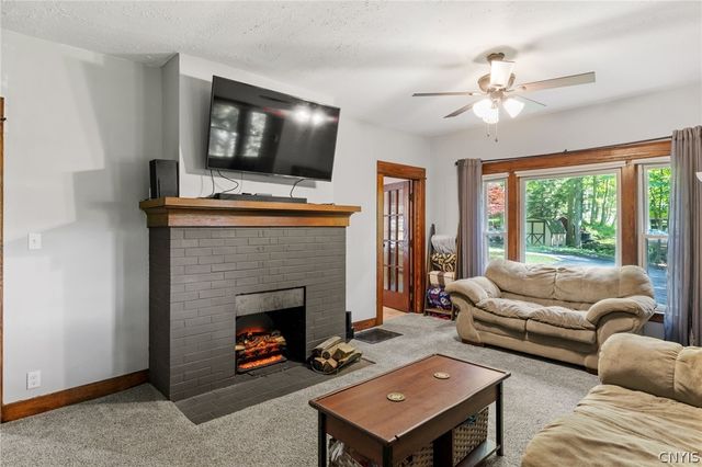 400 Richfield Avenue, Syracuse, NY 13205
