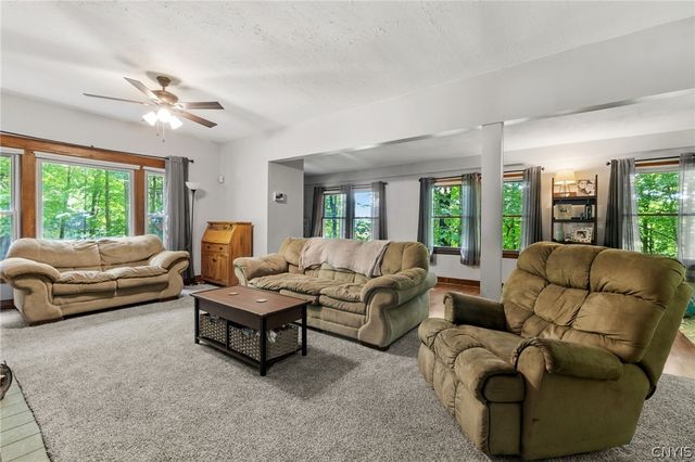 400 Richfield Avenue, Syracuse, NY 13205