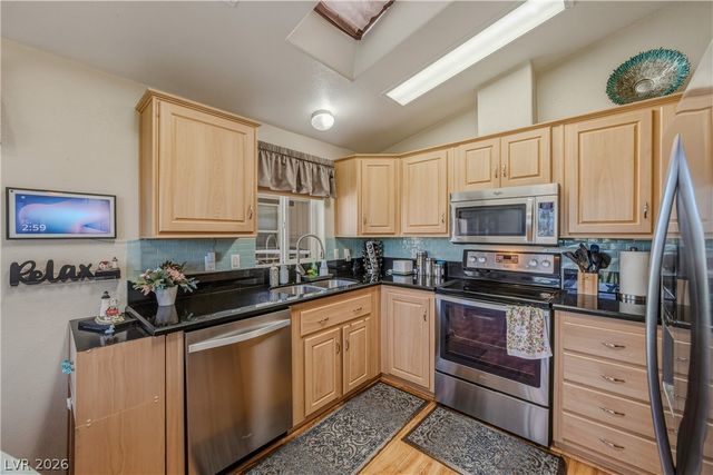 320 Montecito Drive, Pahrump, NV 89048