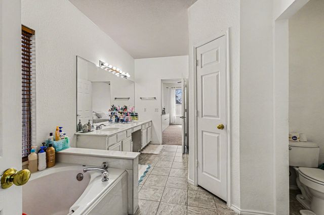 4616 Parkmount Drive, Fort Worth, TX 76137