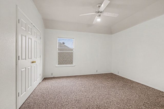 4616 Parkmount Drive, Fort Worth, TX 76137