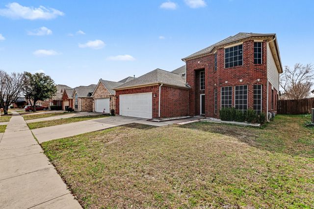 4616 Parkmount Drive, Fort Worth, TX 76137