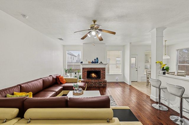 4616 Parkmount Drive, Fort Worth, TX 76137