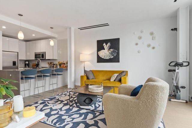 88 Wareham St 401, Boston, MA 02118