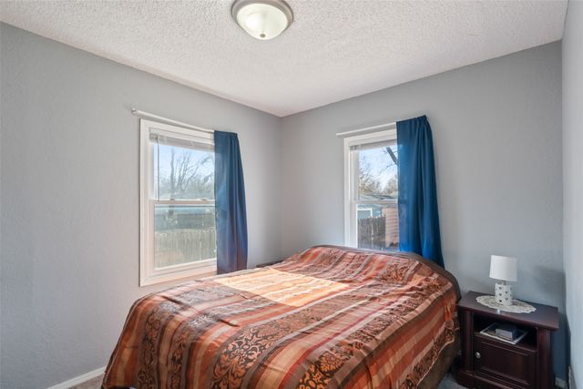 822 E 29th Street, Des Moines, IA 50317