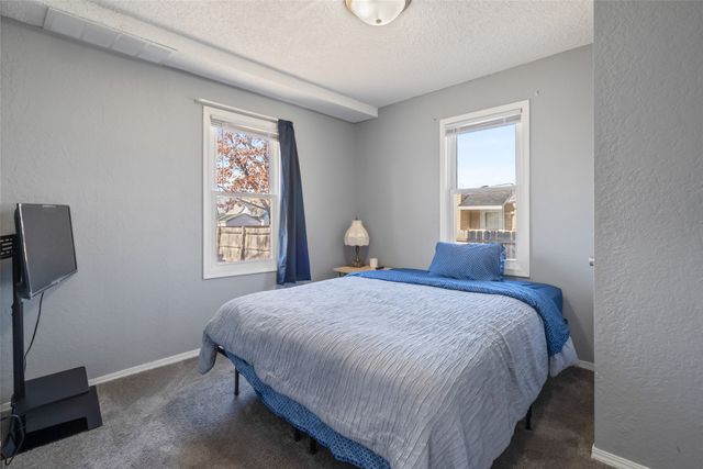 822 E 29th Street, Des Moines, IA 50317