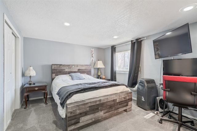 822 E 29th Street, Des Moines, IA 50317